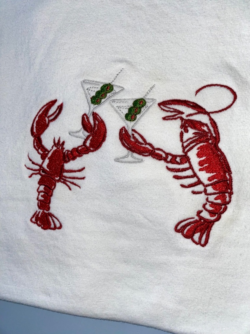 Embroidered lobsters toasting with martinis ๐ธ - Picture 8 of 9